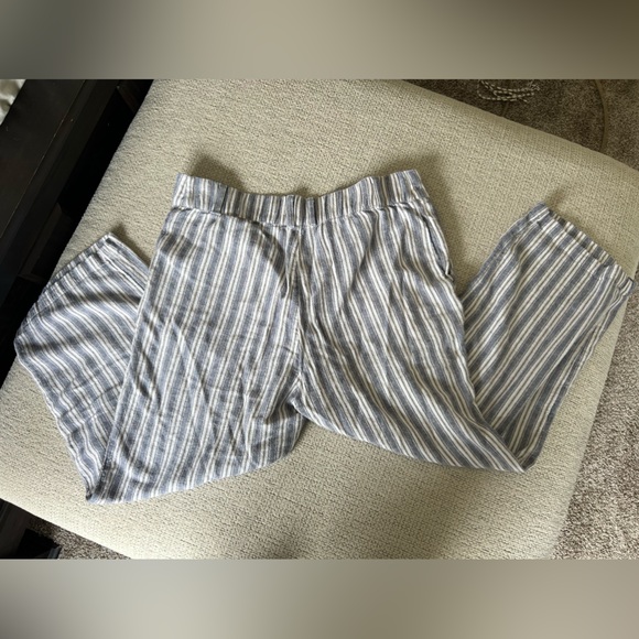 Abercrombie & Fitch Striped Wide Leg Pants - Picture 2 of 5